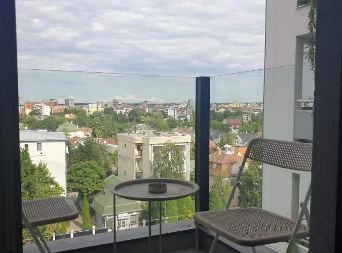 Blues Private Parking *